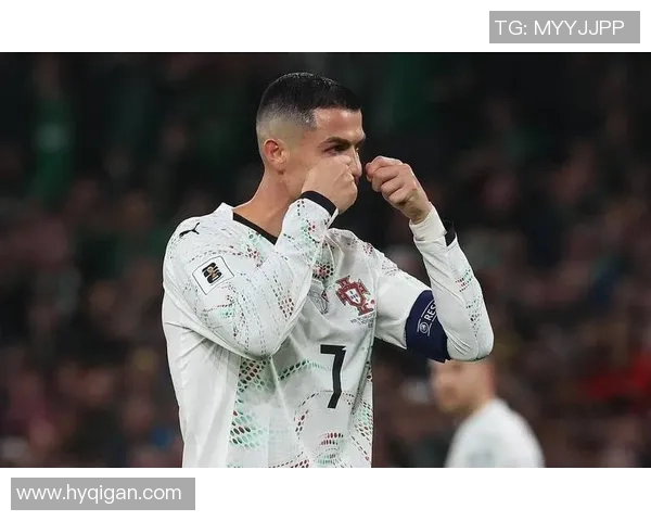 B费：红牌是足球的一部分，C罗那一刻做出了价值很大的反响